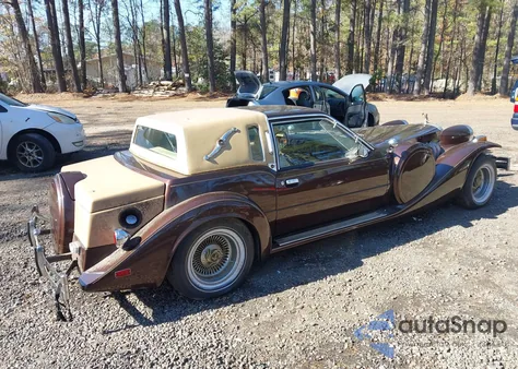 1982 Ford Mustang z USA, uszkodzony, nr VIN 1FABP10D9CF145395